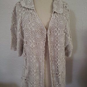 NWT Silhouettes Crochet Top